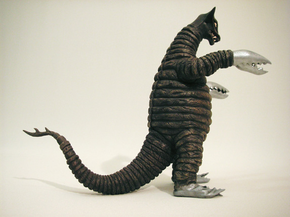 岩石怪獣 サドラ